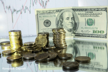Доллар и евро на максимумах с мая: почему рубль под конец года стал дешеветь | webmaster-korolev.ru
