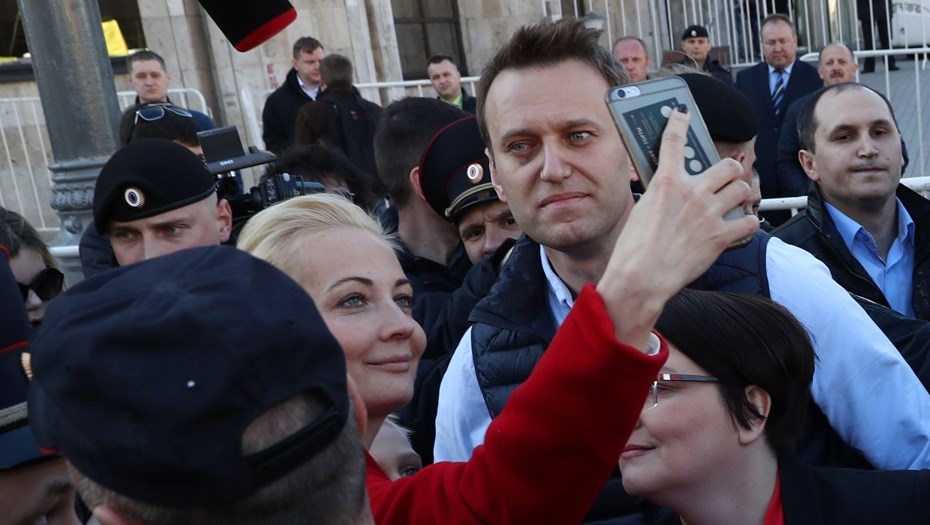 Навальный причина ареста. Саакашвили причина ареста.