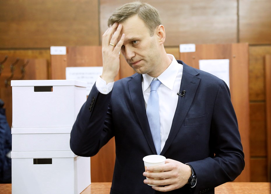 Навальный мошенник. Новальский политик.