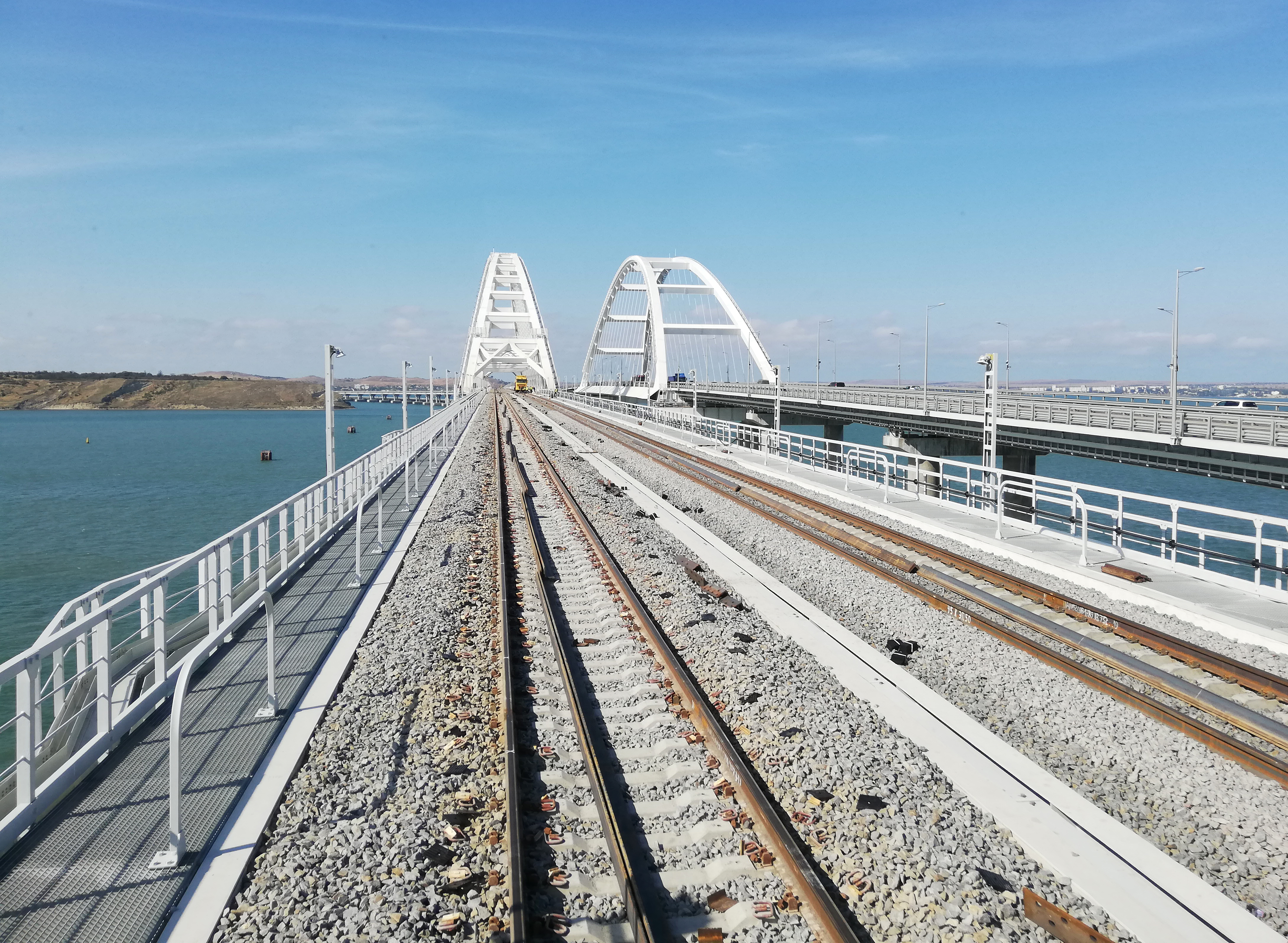 крымский жд мост