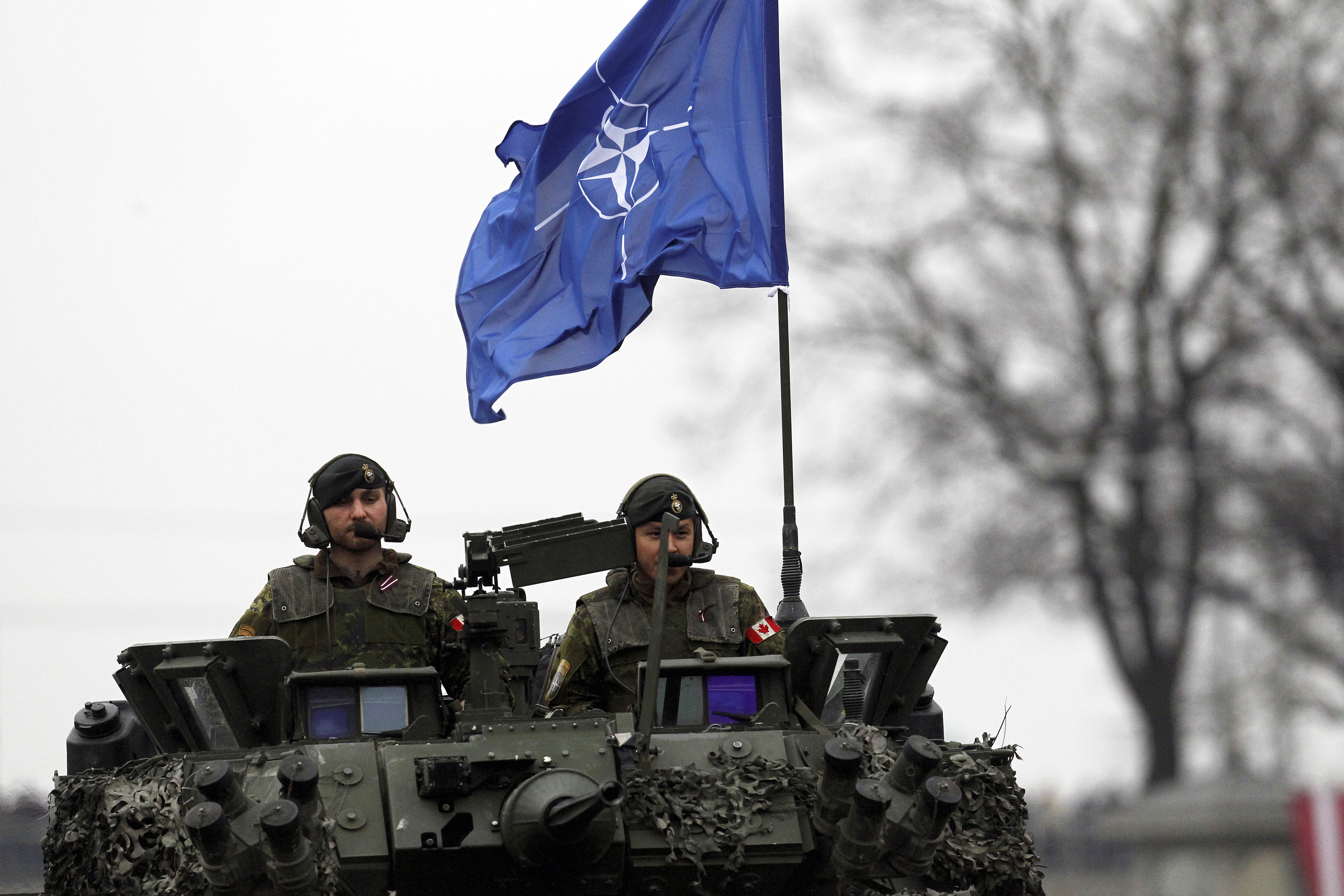 Сша объявили войну россии. Учения НАТО 2022. Учения НАТО В Румынии 2022. Военная доктрина НАТО. Армия НАТО учения.