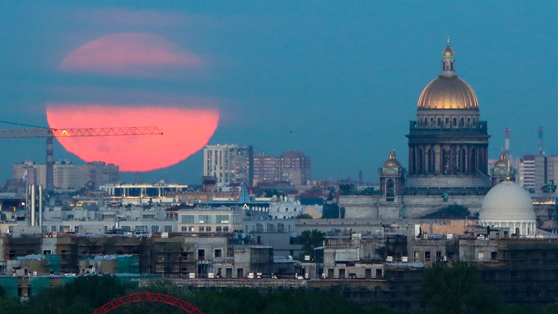 луна сегодня в санкт петербурге