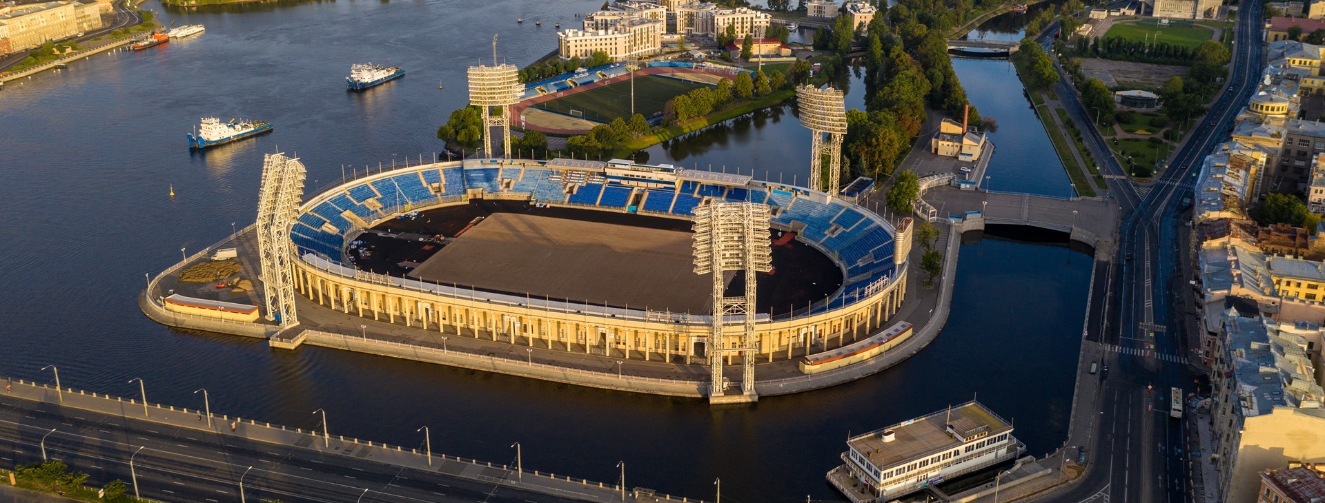 Петровский стадион СПБ