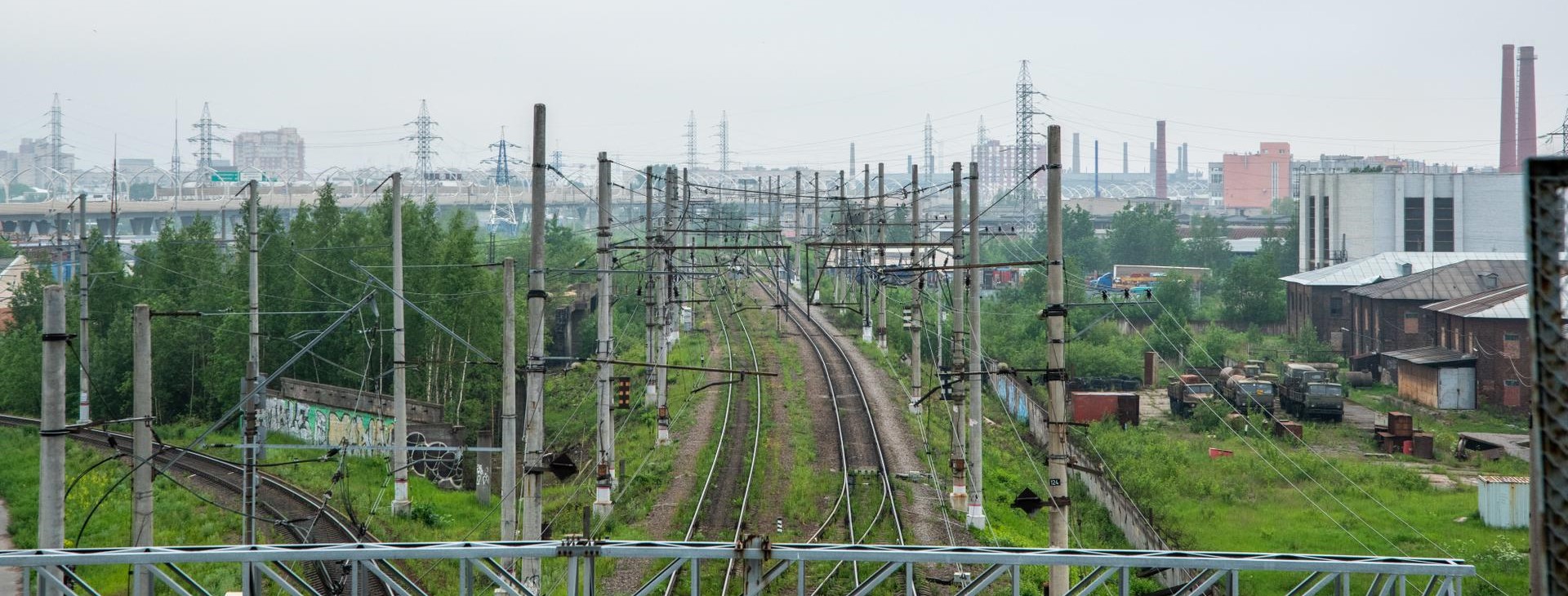 Трассировку железной дороги под Петербургом скорректировали ради садоводов