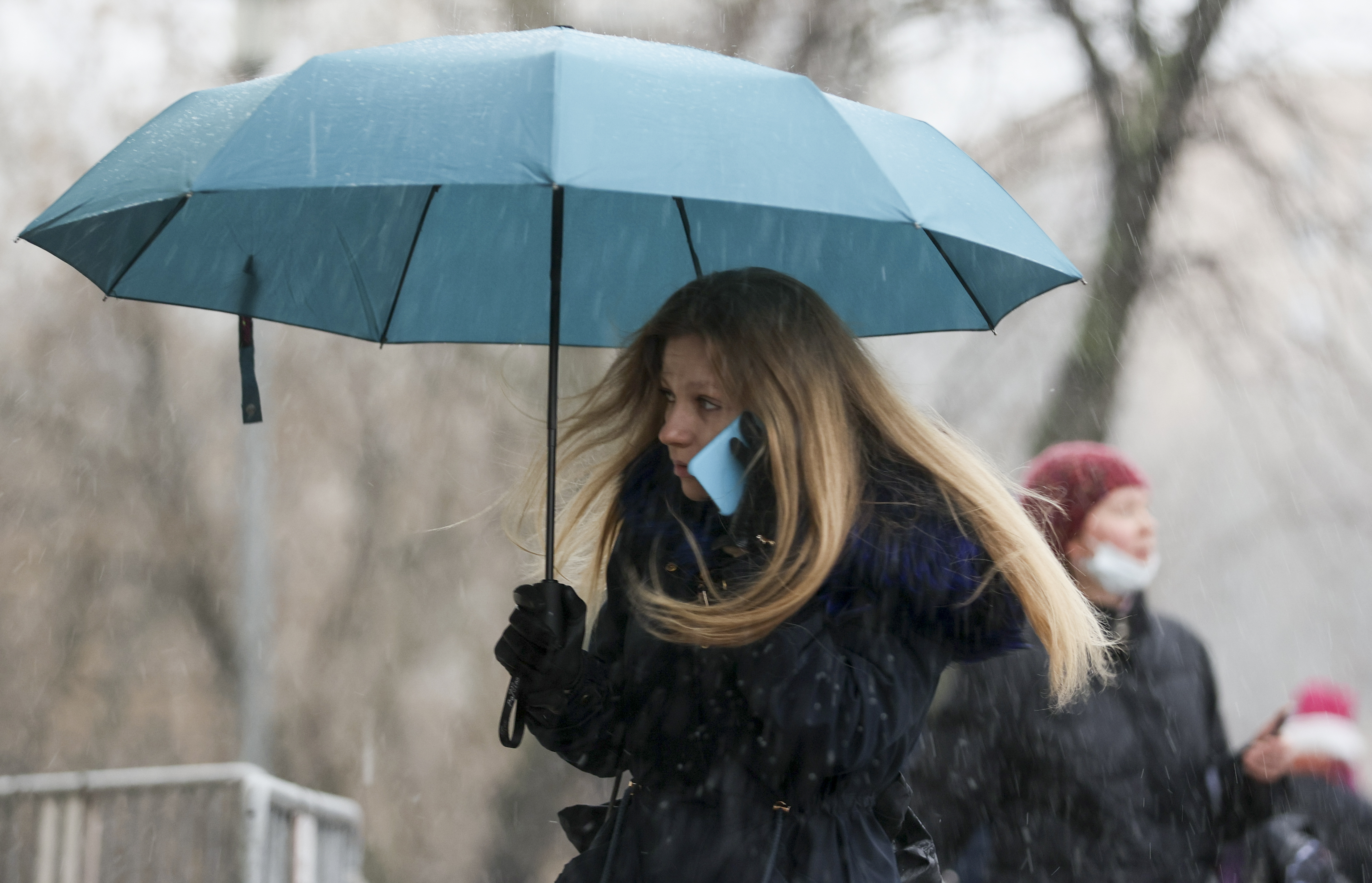 Ситуация погода. Снег с дождем. Погодные условия дождь. Дождевой или дождливый день. Мокрый снег с дождем.