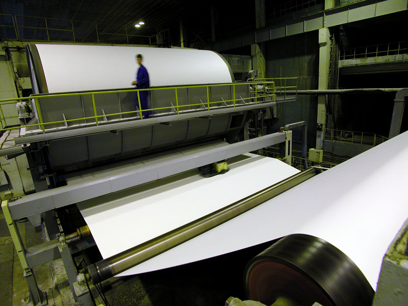 Минпромторг обсудил рост цен на бумагу с российскими производителями