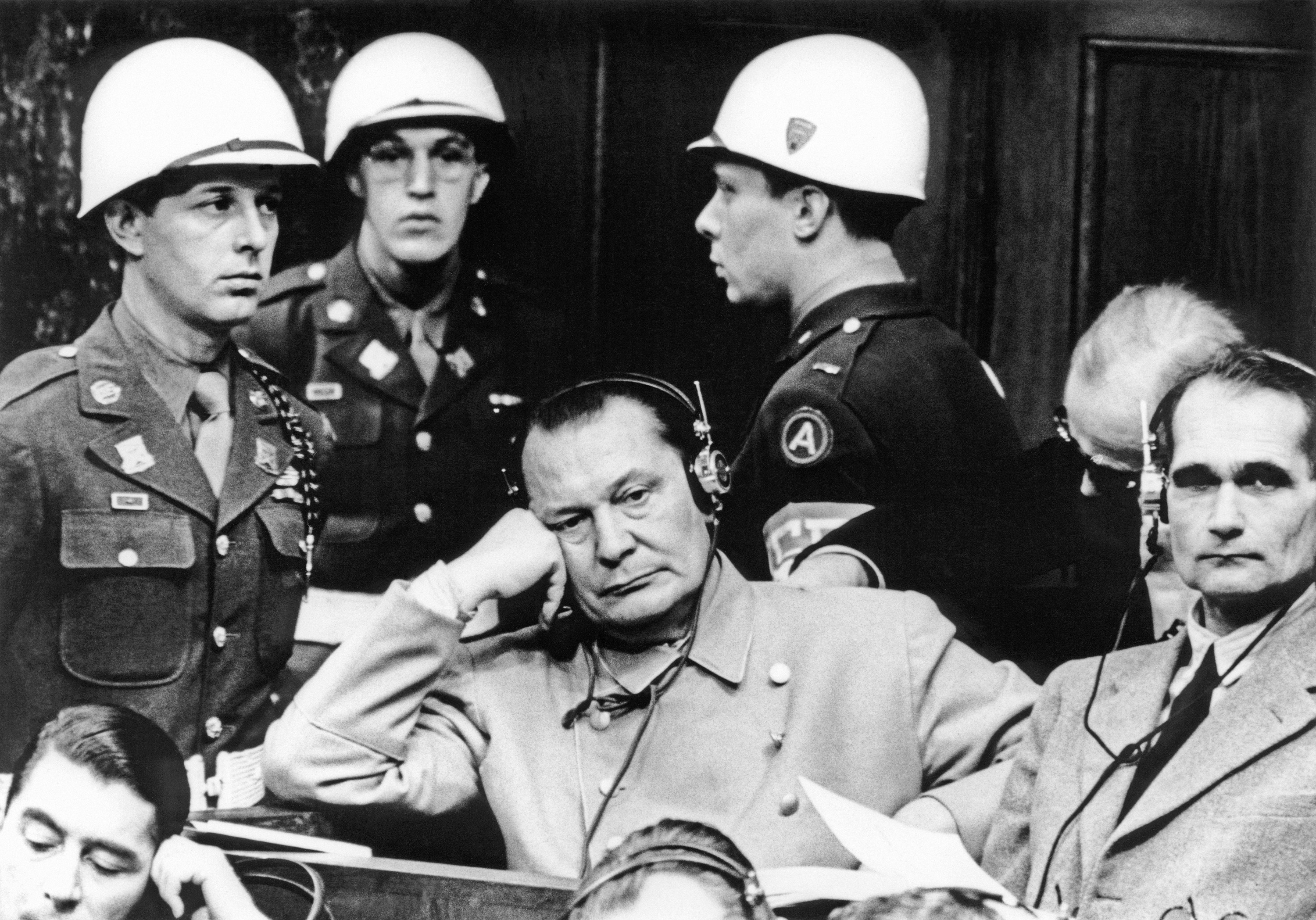 Военный процесс в нюрнберге. Нюрнбергский трибунал Геринг. Халдей Нюрнберг Геринг.
