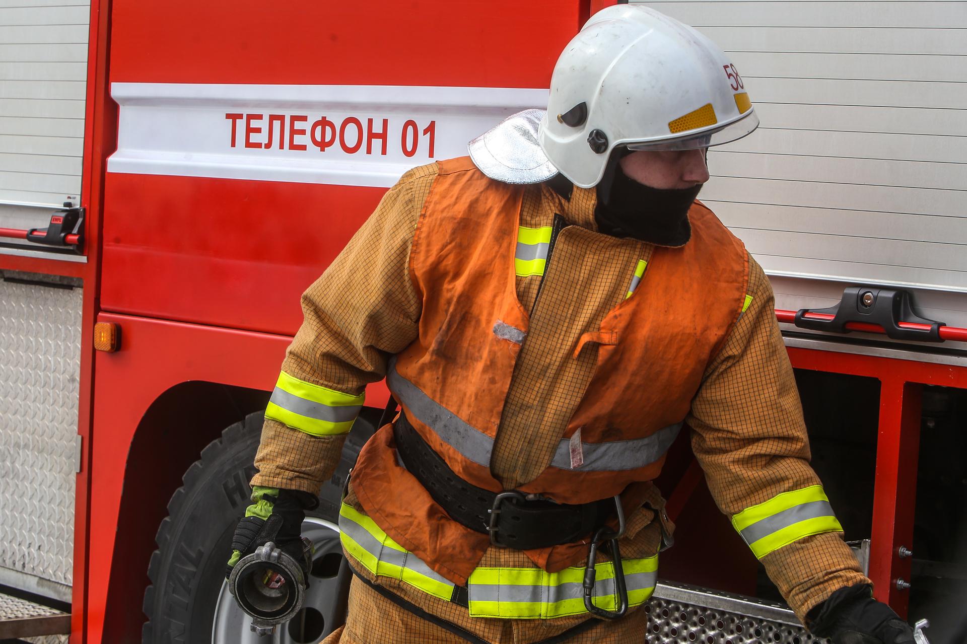 В Москве загорелось общежитие ОМОНа