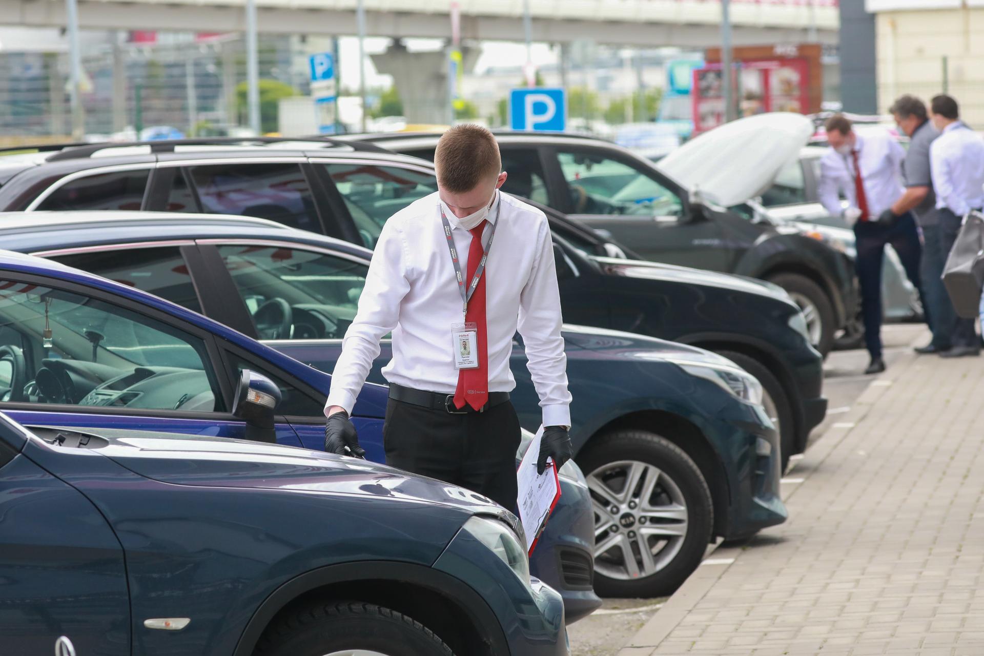 Сентябрьские продажи новых авто достигли рекорда за последние 2 года