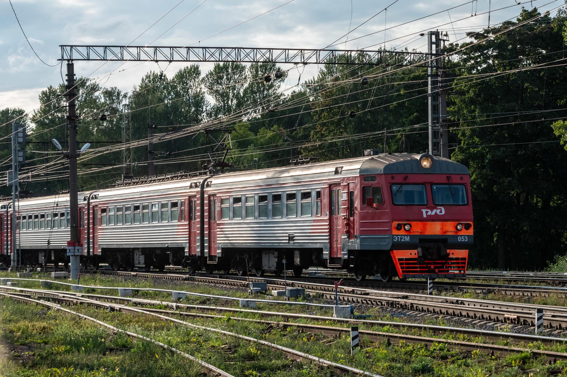 В Петербурге запустят новый тактовый маршрут с декабря 2023 года.  Электрички поедут в Красное Село