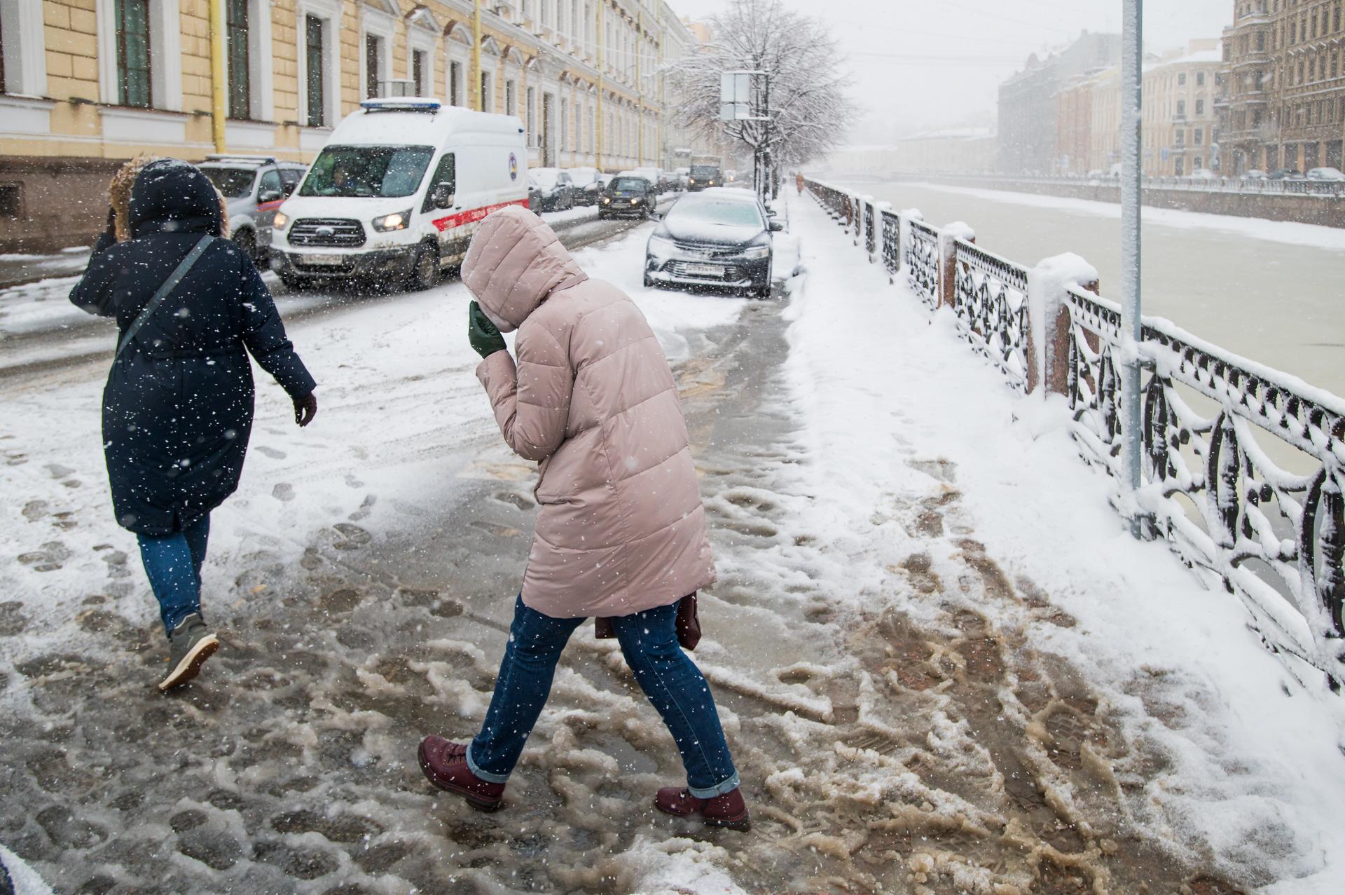 Погода в СПб 18 января: когда стихнет метель