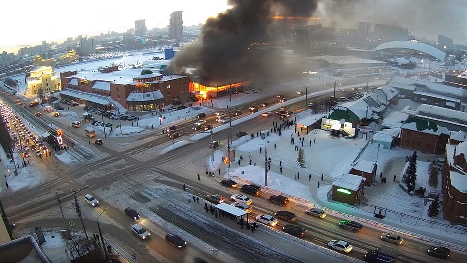 Порно видео европейка и азиатка