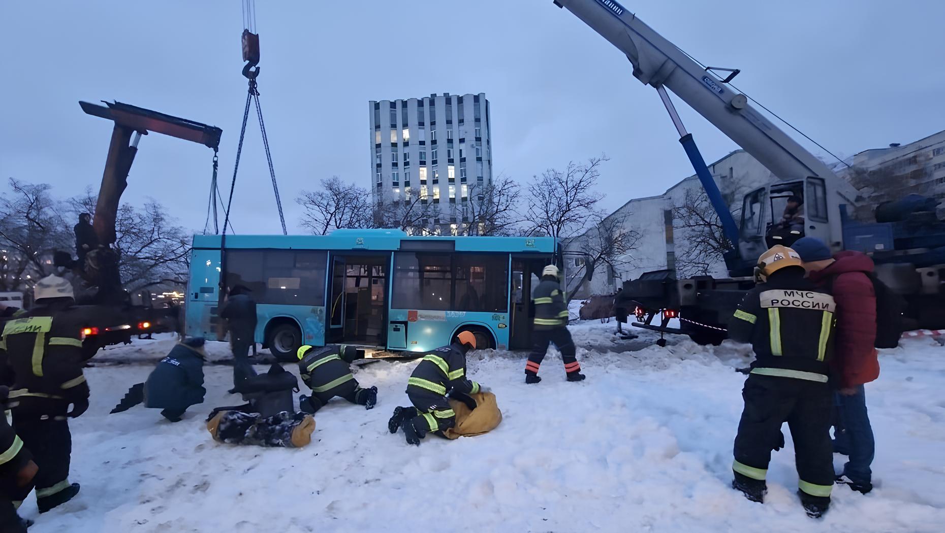 ДТП с автобусом в СПб: где сейчас водитель