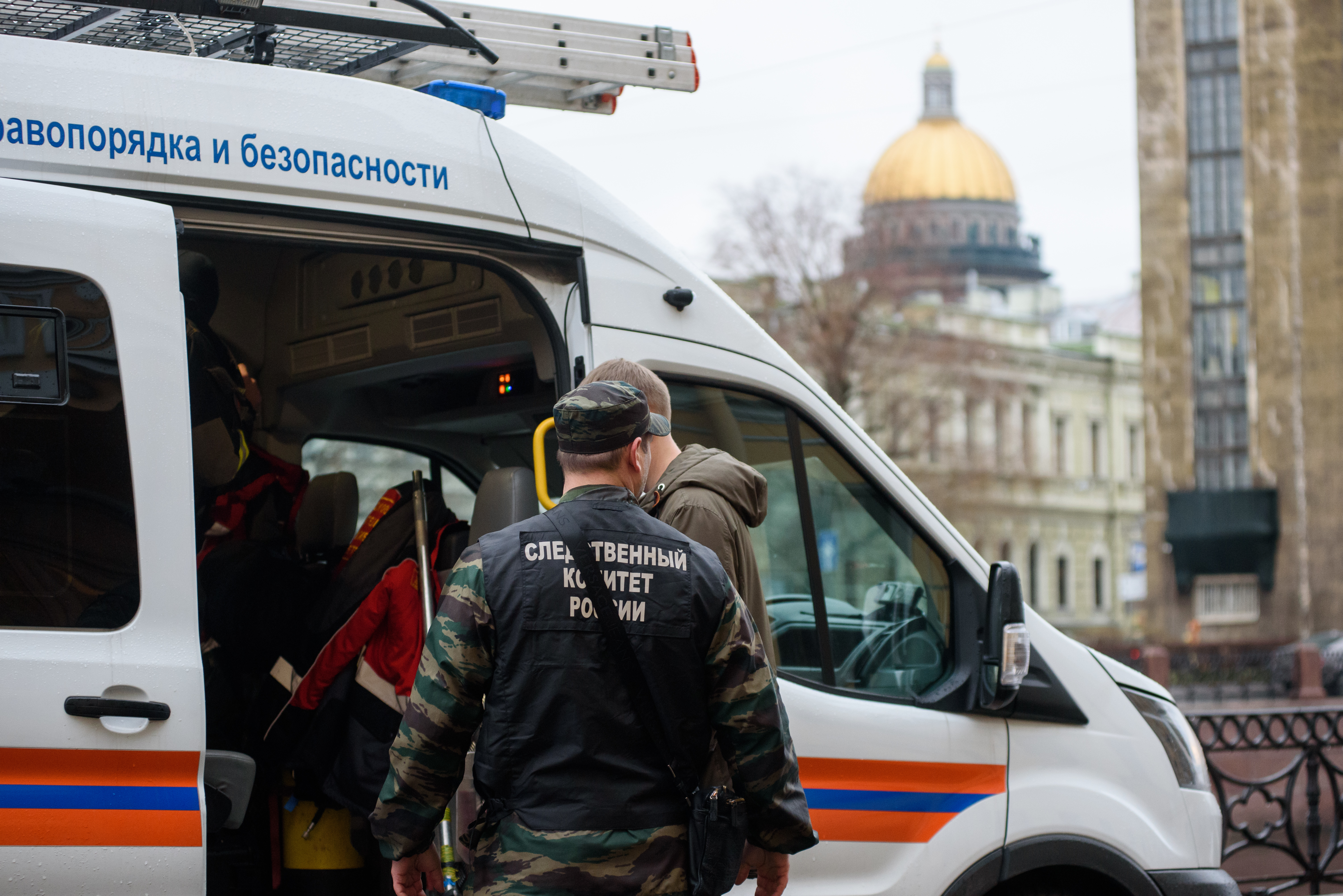 Сколько поджигателей покрышек задержали в СПб