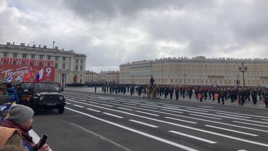 Генеральная репетиция парада Победы на Дворцовой площади в Петербурге, май 2024 года.