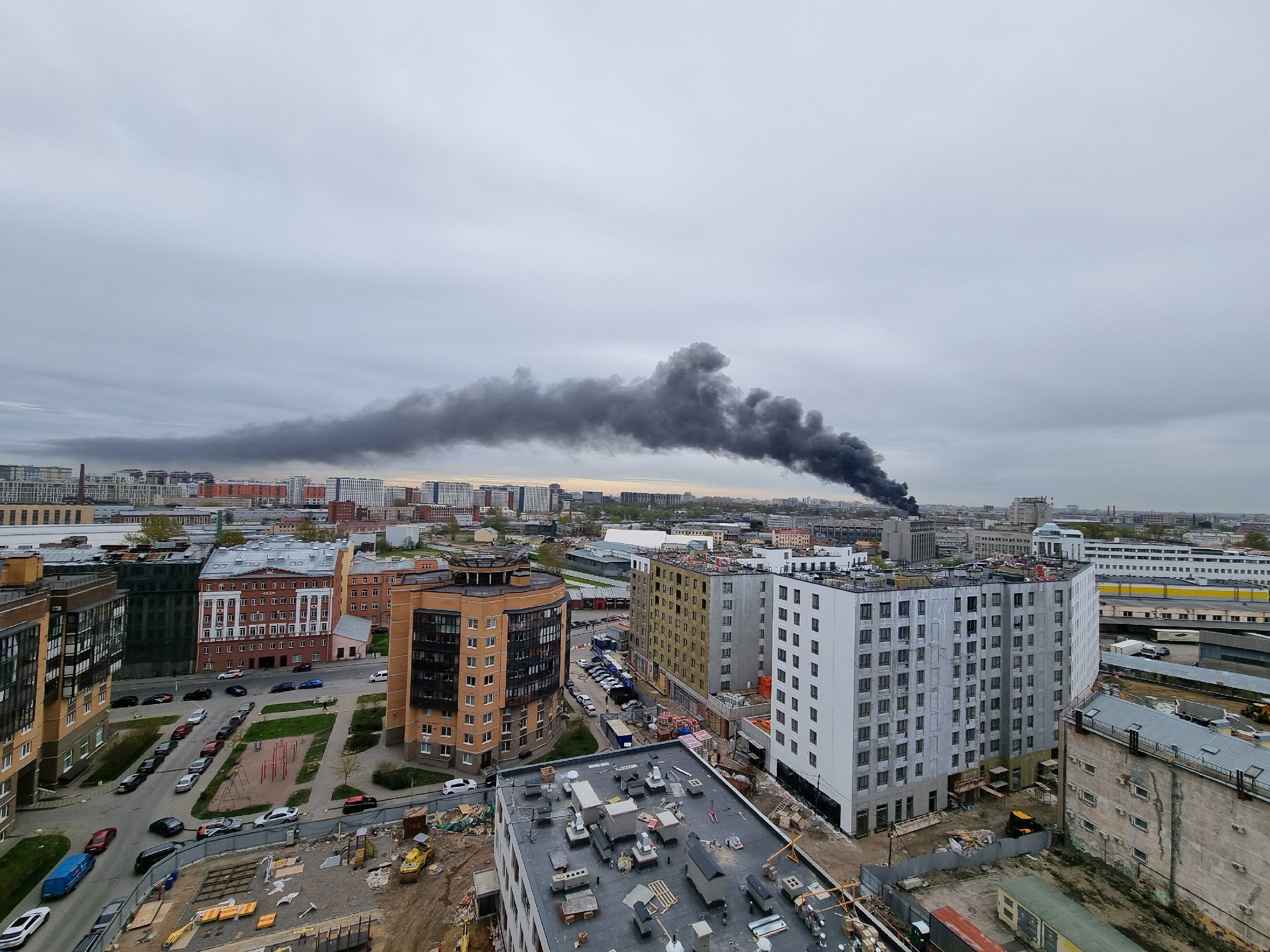 Пожар в Кировском районе СПб 13 мая: фото, видео, что известно