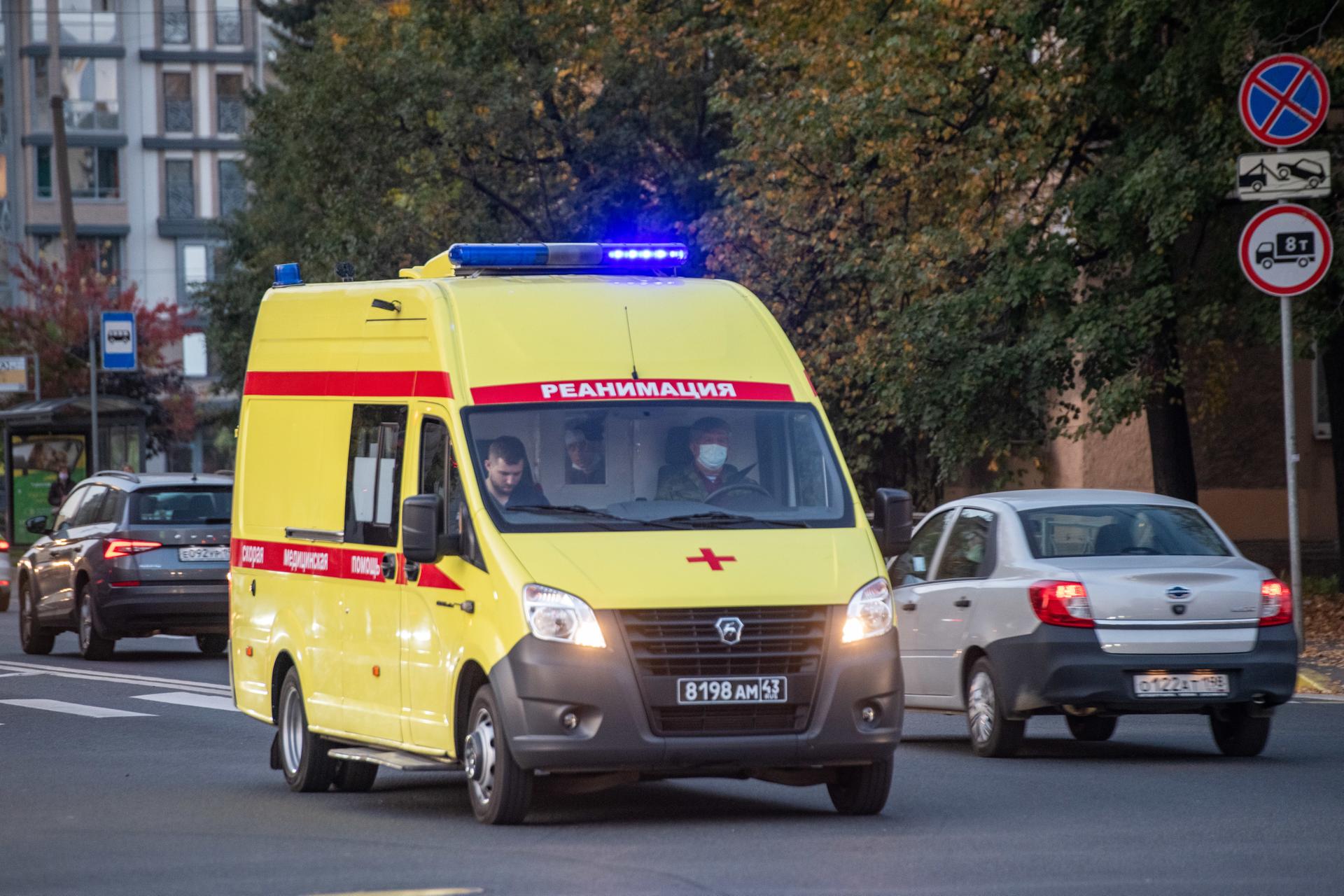 На заводе в Петербурге женщину придавила металлоконструкция весом две тонны