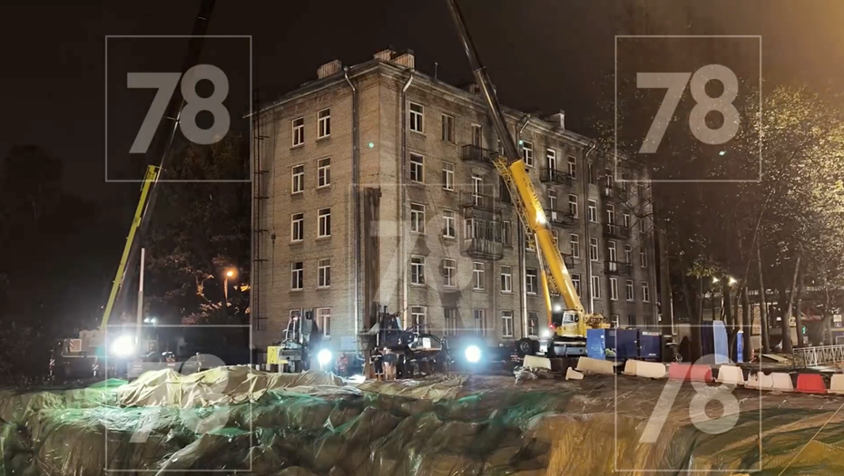 Жители Петербурга, эвакуированные из-за оседания грунта, пока не вернулись в свои дома Жители Петербурга, эвакуированные из-за оседания грунта, пока не вернулись в свои дома