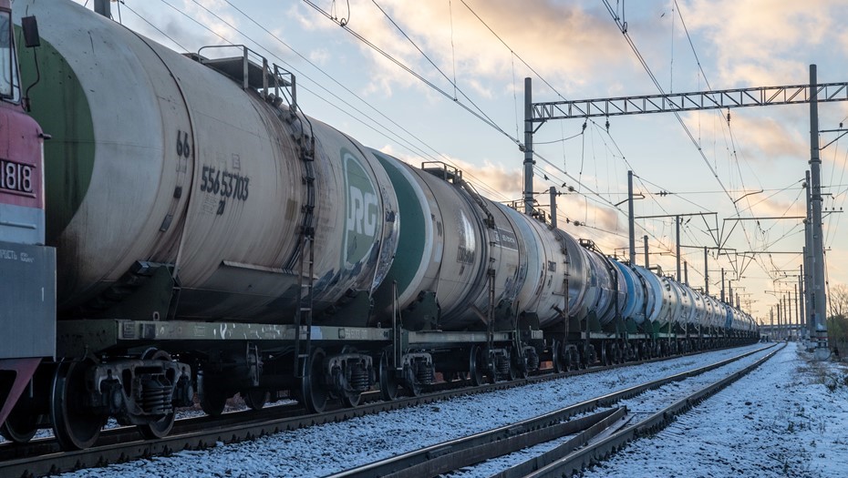 Литва планирует прекратить транспортировку нефти в Калининград Литва планирует прекратить транспортировку нефти в Калининград