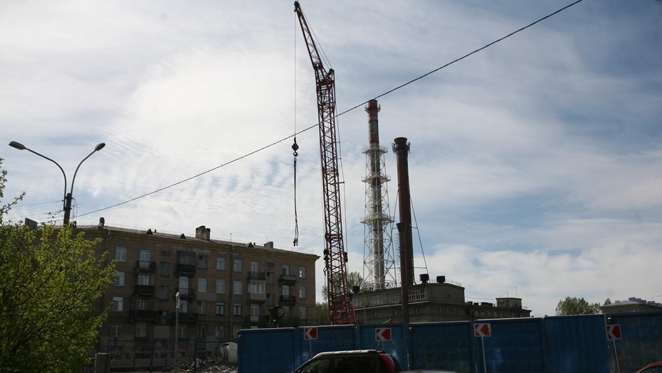 Россия, Санкт-Петербург. Демонтаж старого и строительство нового Коломяжского моста через Черную речку. Россия, Санкт-Петербург. Демонтаж старого и строительство нового Коломяжского моста через Черную речку.