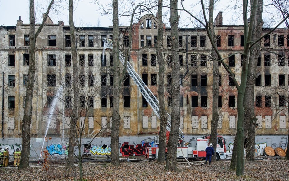 "Заброшки" пока остаются частью петербургского пейзажа "Заброшки" пока остаются частью петербургского пейзажа