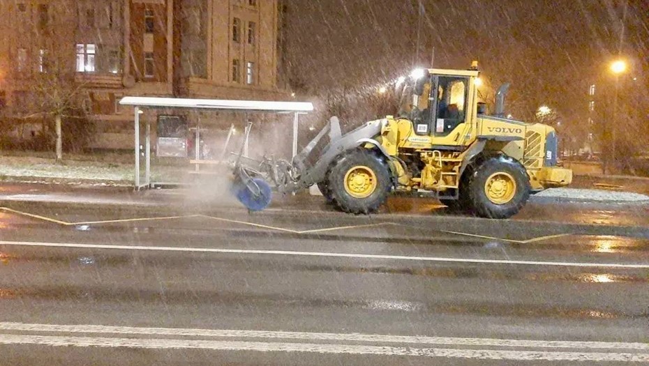 Работа техники в Петербурге ночью 15 ноября. Работа техники в Петербурге ночью 15 ноября.