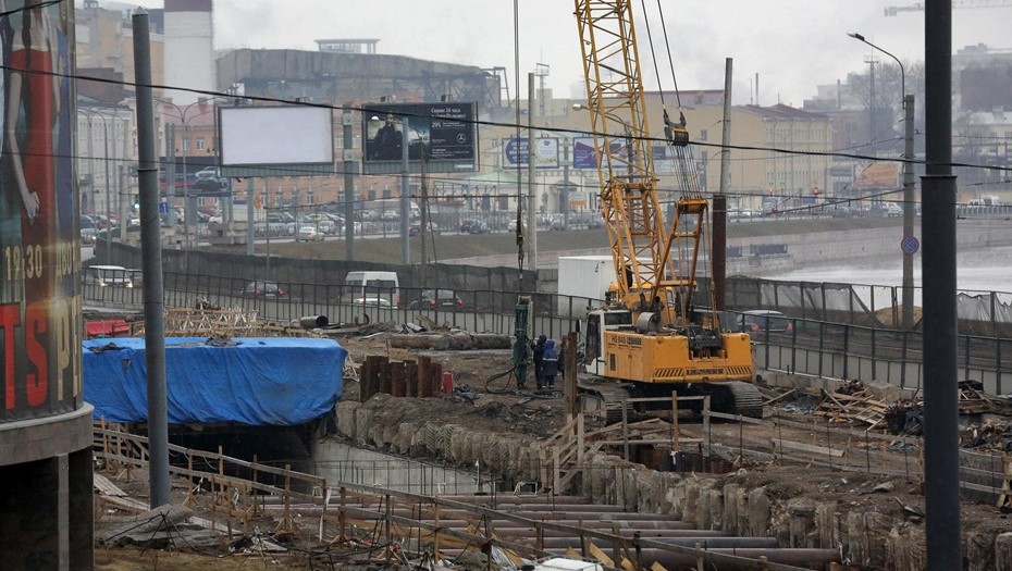 Синопская набережная в Петербурге. Строительные работы, 2016 год Синопская набережная в Петербурге. Строительные работы, 2016 год