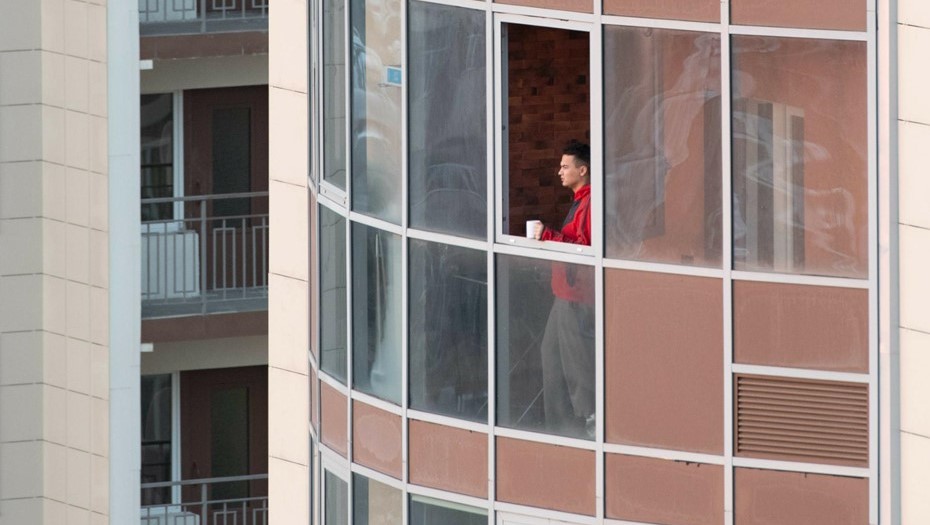 Семейная пара с ребенком в Петербурге не может переехать в купленную у пенсионеров квартиру Семейная пара с ребенком в Петербурге не может переехать в купленную у пенсионеров квартиру