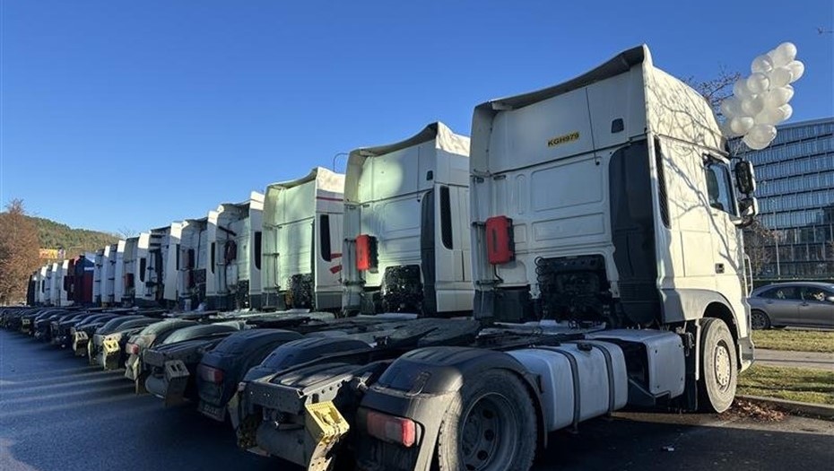 Тягачи в ходе акции протеста в Вильнюсе, Литва. Тягачи в ходе акции протеста в Вильнюсе, Литва.