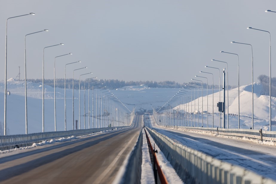 Трасса М-12 "Восток" в Татарстане, мост через реку Волга.