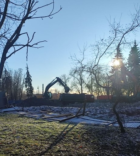 Территория снесённого спортклуба "Sport palace" Территория снесённого спортклуба "Sport palace"