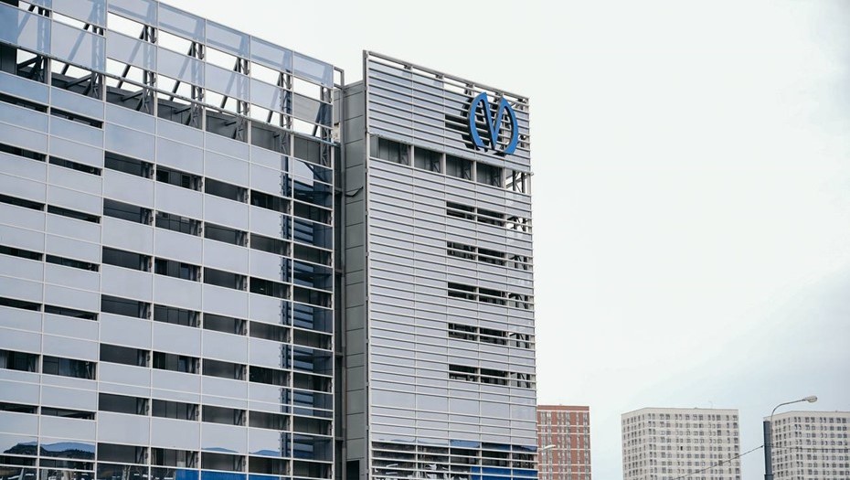 Станция метро "Юго-Западная" в Петербурге. 