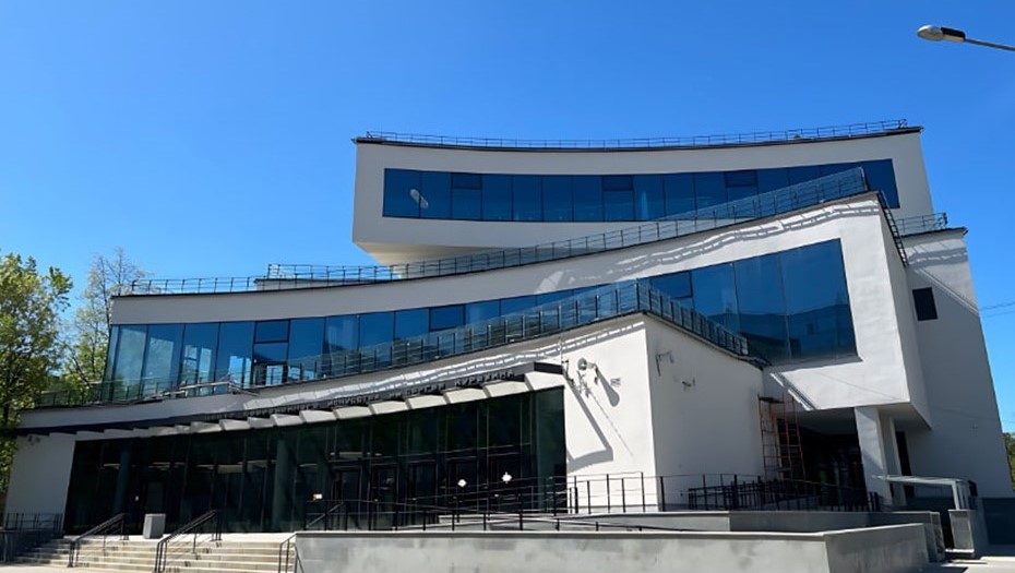 Реконструкция здания бывшего кинотеатра "Прибой" для СПб ГУК "Центр современного искусства имени Сергея Курёхина" Реконструкция здания бывшего кинотеатра "Прибой" для СПб ГУК "Центр современного искусства имени Сергея Курёхина"