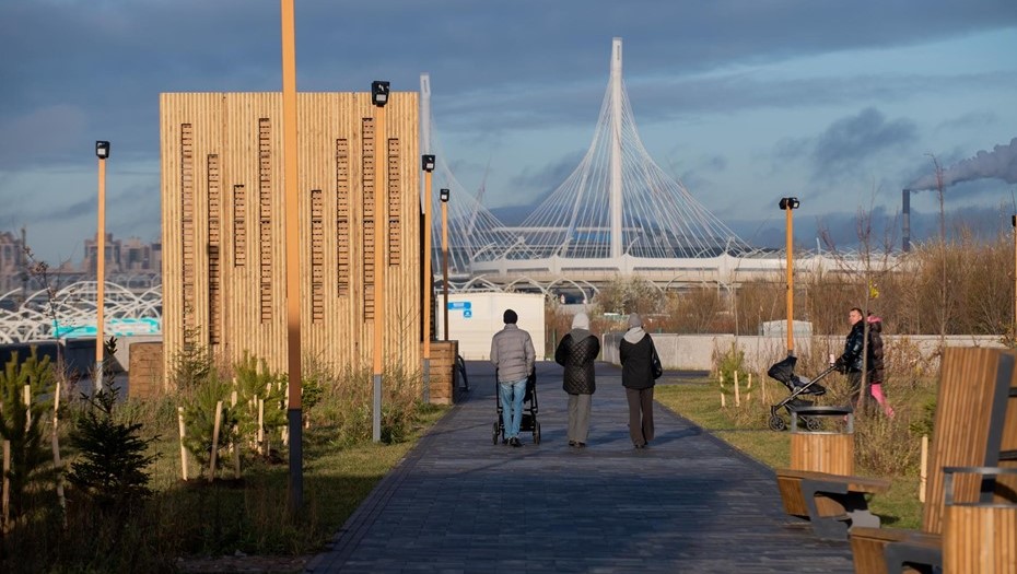 Линейный парк в устье реки Смоленка на Васильевском острове.