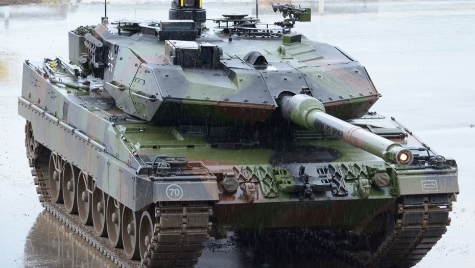 Танк Leopard 2A6.