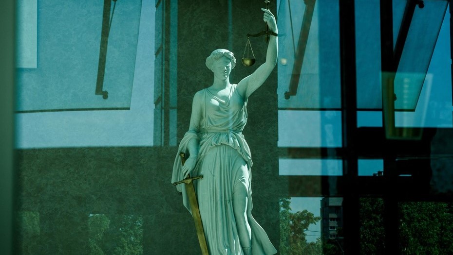 Против экс-главы Смольнинского суда Петербурга разрешили возбудить дело о посредничестве во взятке