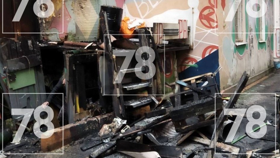 В Петербурге подожгли подвал уличного художника Нельсона