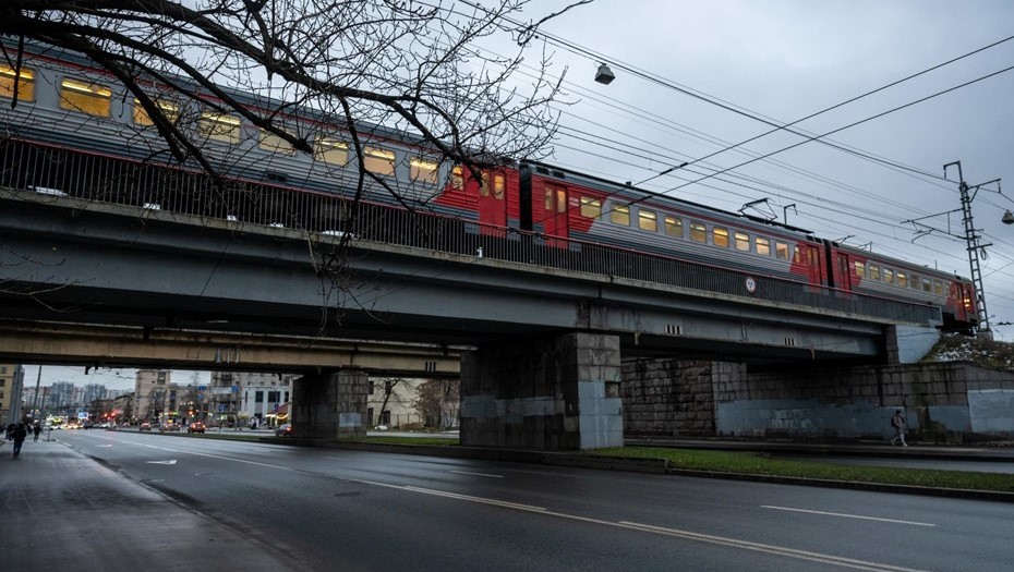 В электричке Петербурге за проезд можно оплатить по геолокации