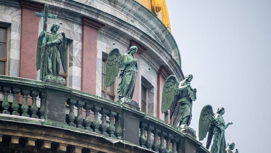 Балюстрада Исаакиевского собора без строительных лесов в 2025 году