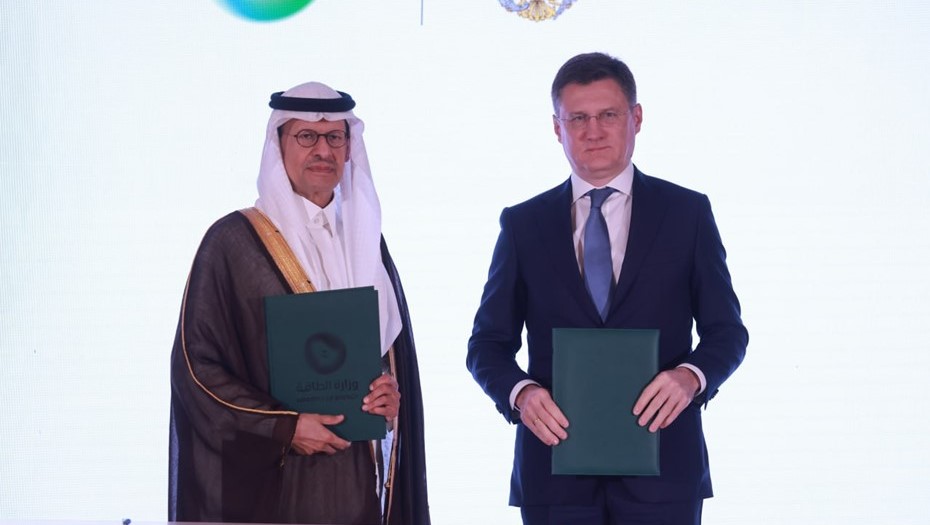 Вице-премьер РФ Александр Новак и министр иностранных дел Саудовской Аравии Фейсал ибн Фархан Аль Сауд подписали соглашение о безвизе