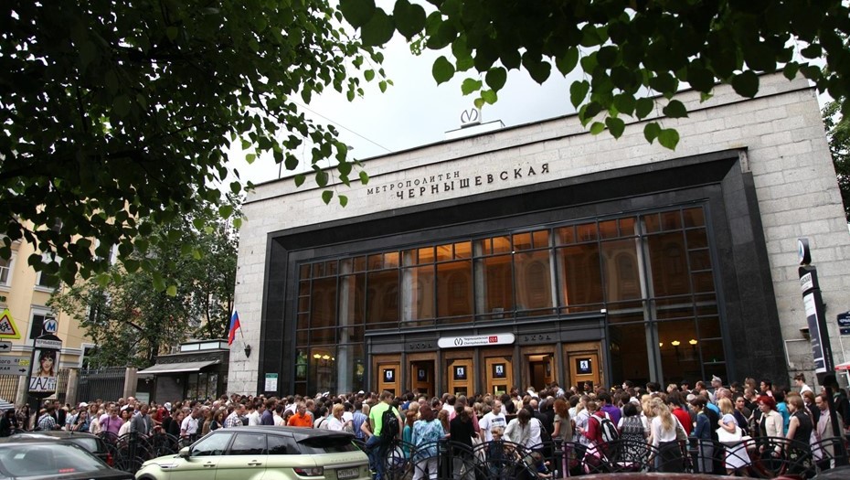 Станция метро "Чернышевская" после реконструкции