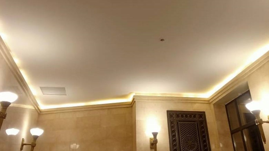 На "Чернышевской" отремонтировали потолок