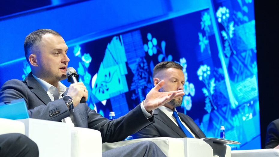 Член правления ВТБ Виталий Сергейчук на инвестфоруме ВТБ "Россия зовёт" в Петербурге Член правления ВТБ Виталий Сергейчук на инвестфоруме ВТБ "Россия зовёт" в Петербурге