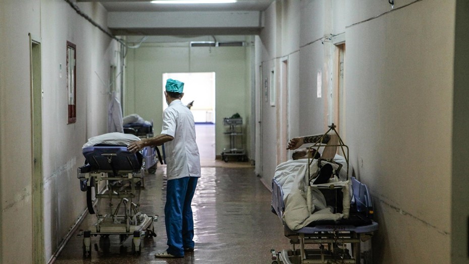 В Петербурге сократился штат врачей