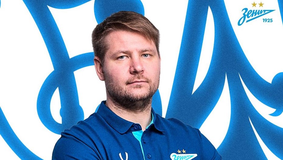 Главный тренер женской команды "Зенита" Алексей Тарасюк Главный тренер женской команды "Зенита" Алексей Тарасюк