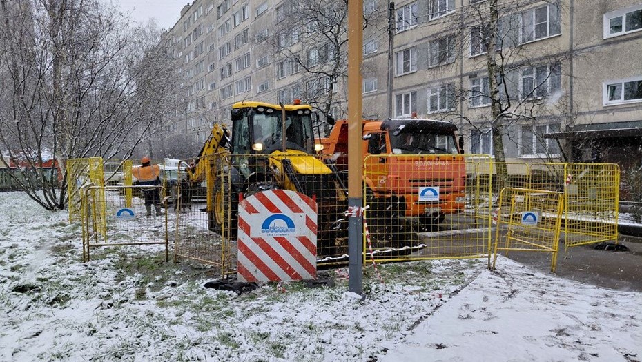 "Водоканал" устраняет технологическое нарушение в Петербурге. "Водоканал" устраняет технологическое нарушение в Петербурге.