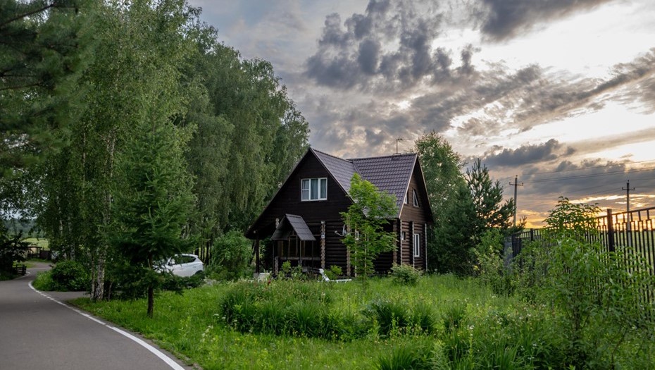 Загородный коттедж. Загородный дом.