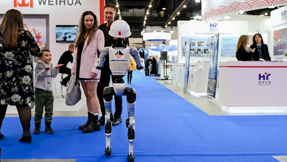 В Петербурге выросло число вакансий и зарплаты в сфере робототехники