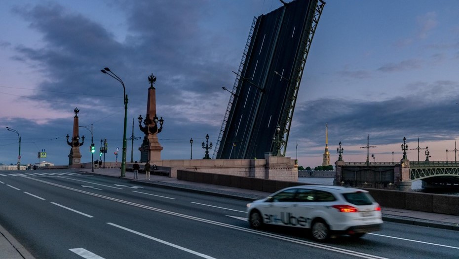 В Петербурге продлили запрет на работу мигрантов до 2026 года В Петербурге продлили запрет на работу мигрантов до 2026 года