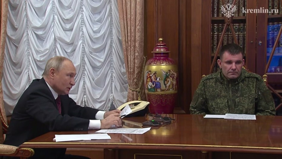 Президент РФ Владимир Путин на совещании по ситуации в зоне СВО